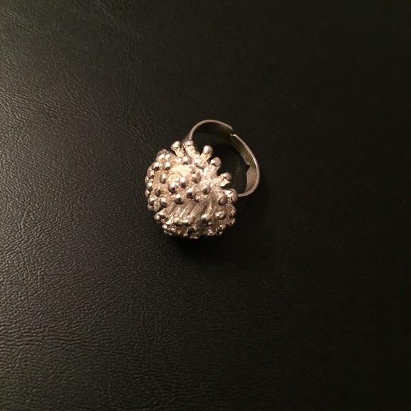 Jewelry - Flower silver ring